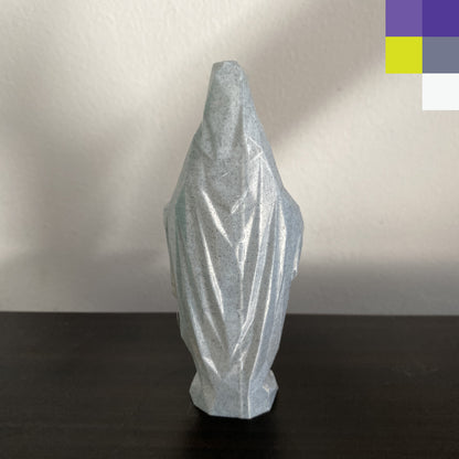 Virgen Maria estilo poligonal 3D acabado granito